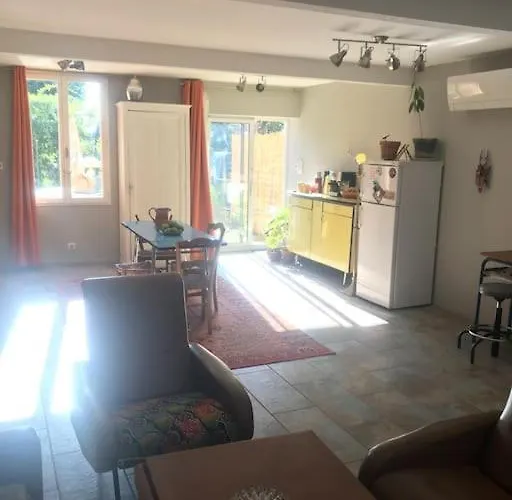 Avec Jardin 아파트