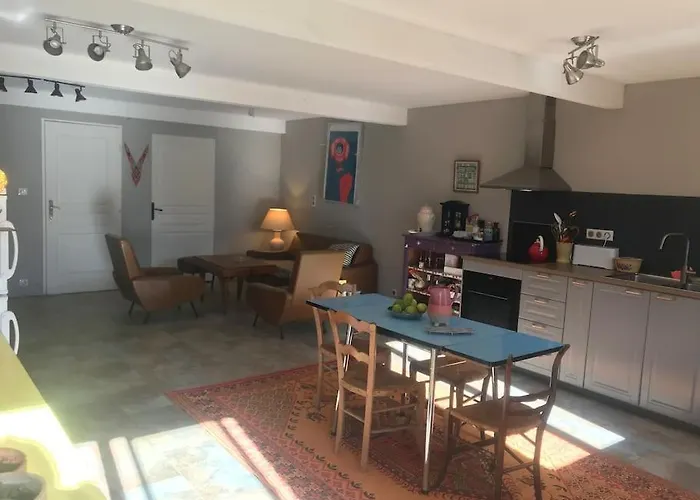 아파트 Avec Jardin Coufouleux