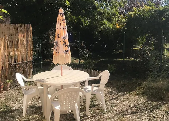 Avec Jardin 아파트